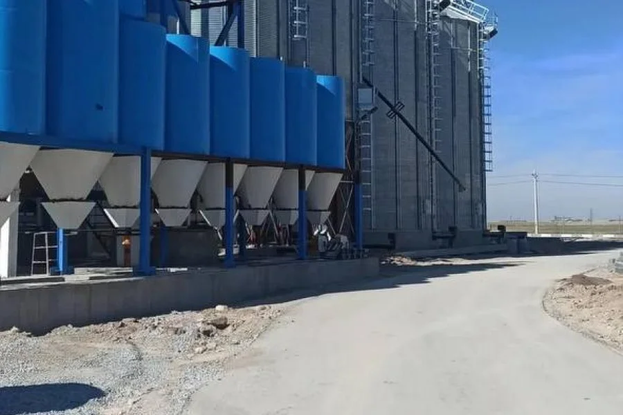 Flat Silo