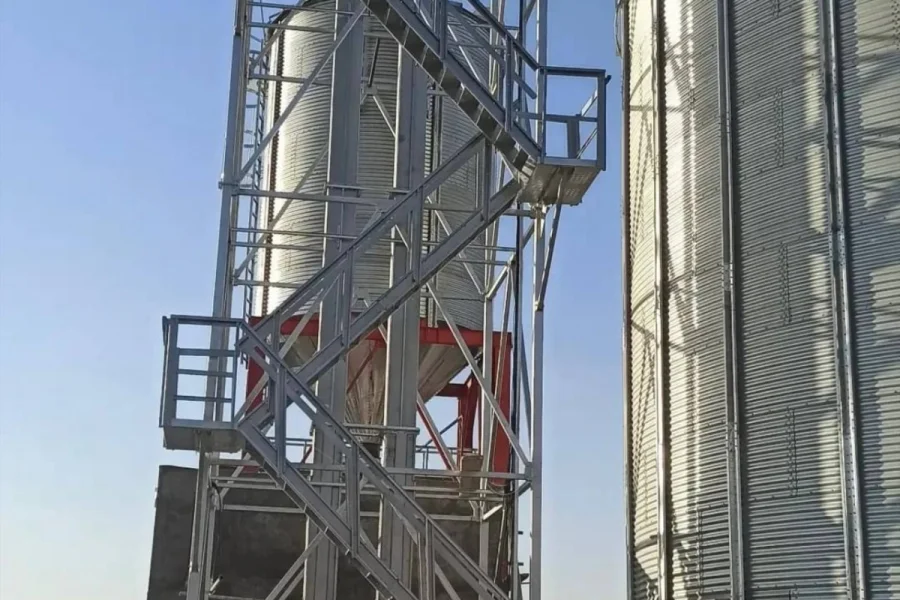 Konik Tabanlı Silo